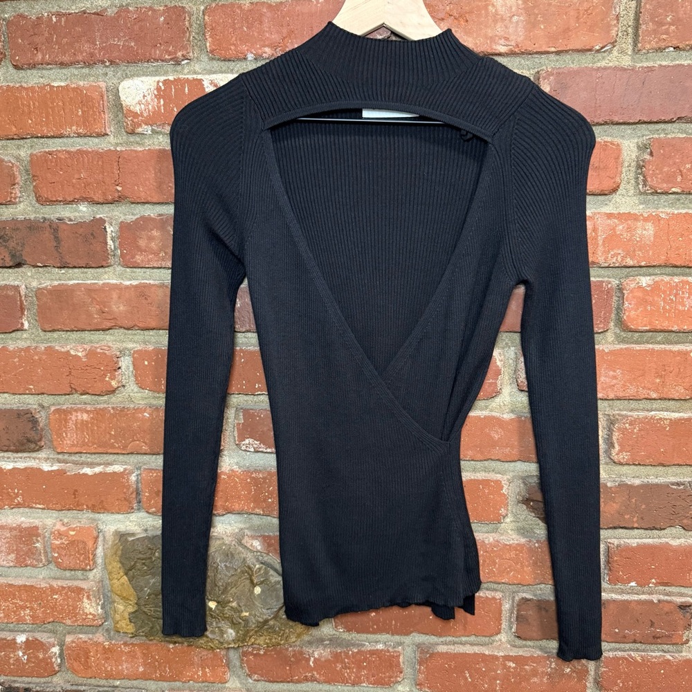 SOVERE by Revolve women's‎ Black Ribbed Knit Wrap Top size 4 side slit raw hem